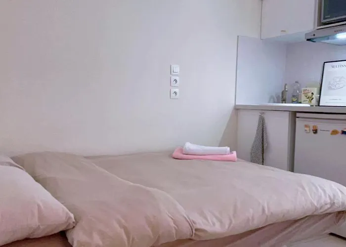 Cozy Near The Eiffel Tower 7th N7-21 * Parijs